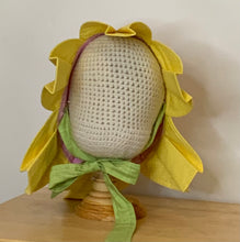 Load image into Gallery viewer, Petal Hat