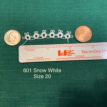 Load image into Gallery viewer, Shuttle Tatted Edging - Simple