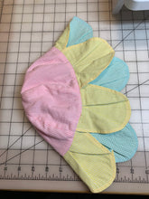 Load image into Gallery viewer, Petal Hat