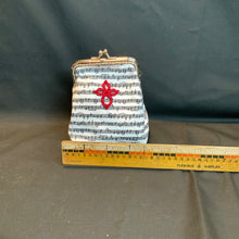 Load image into Gallery viewer, Clasp Bag - Music Collection