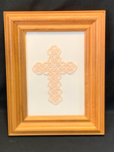 Load image into Gallery viewer, Shuttle Tatted Detailed Cross
