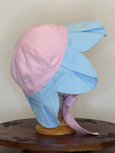 Load image into Gallery viewer, Pink &amp; Blue Petal Hat
