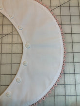 Load image into Gallery viewer, Button Bonnet - Imperial Broadcloth
