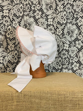 Load image into Gallery viewer, Button Bonnet - Imperial Broadcloth
