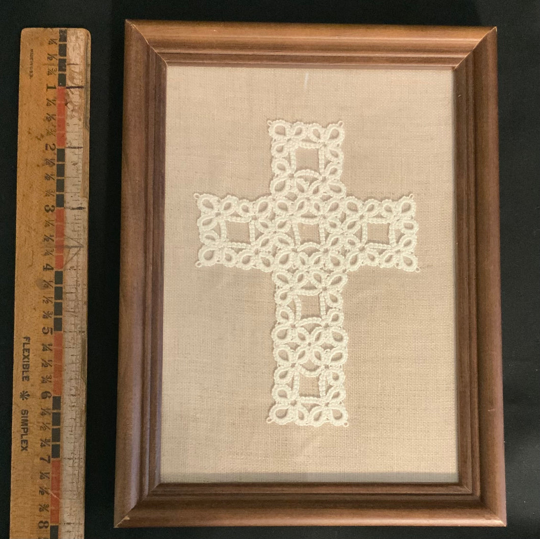 Shuttle Tatted Square Cross
