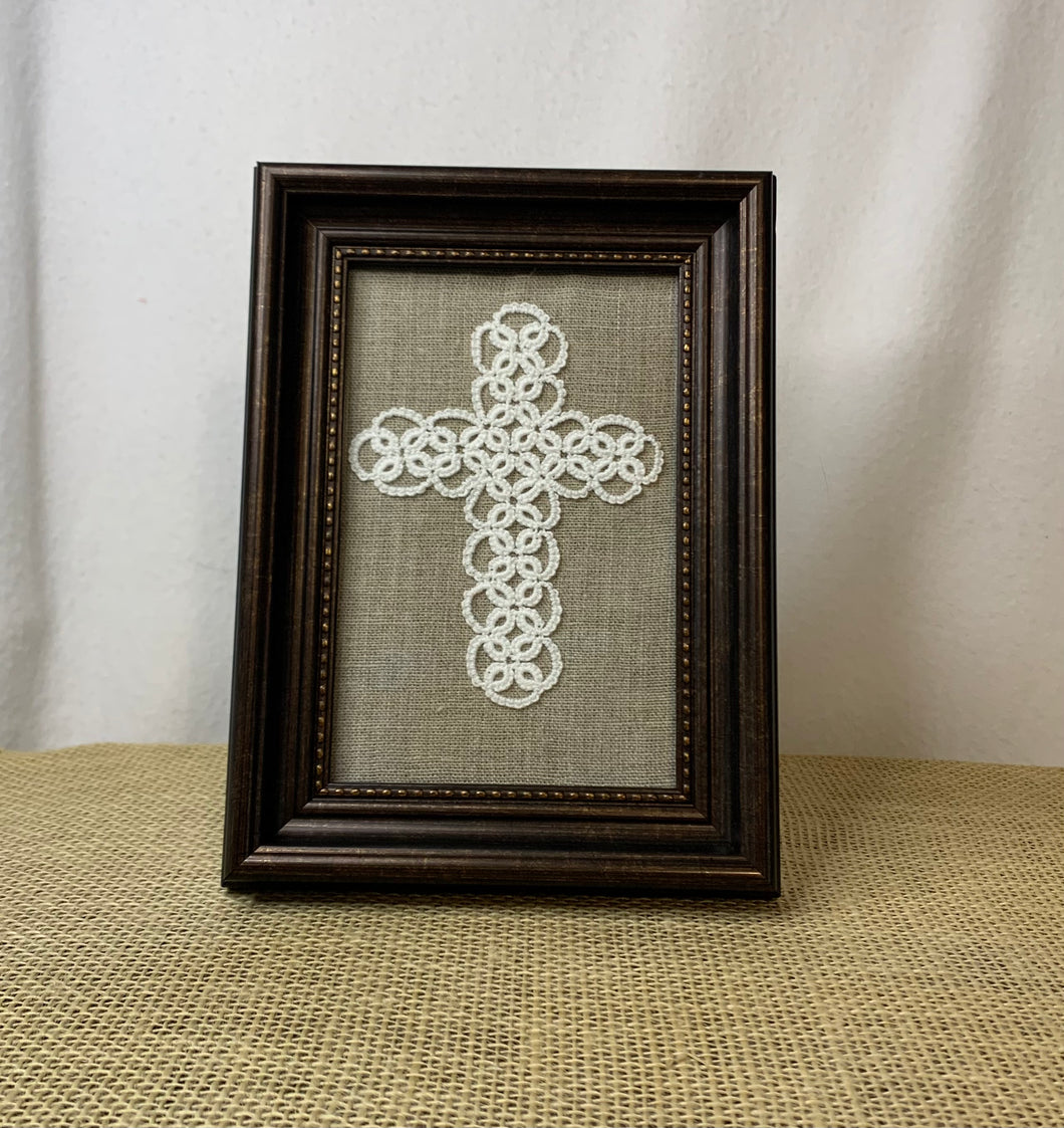 Shuttle Tatted Detailed Cross